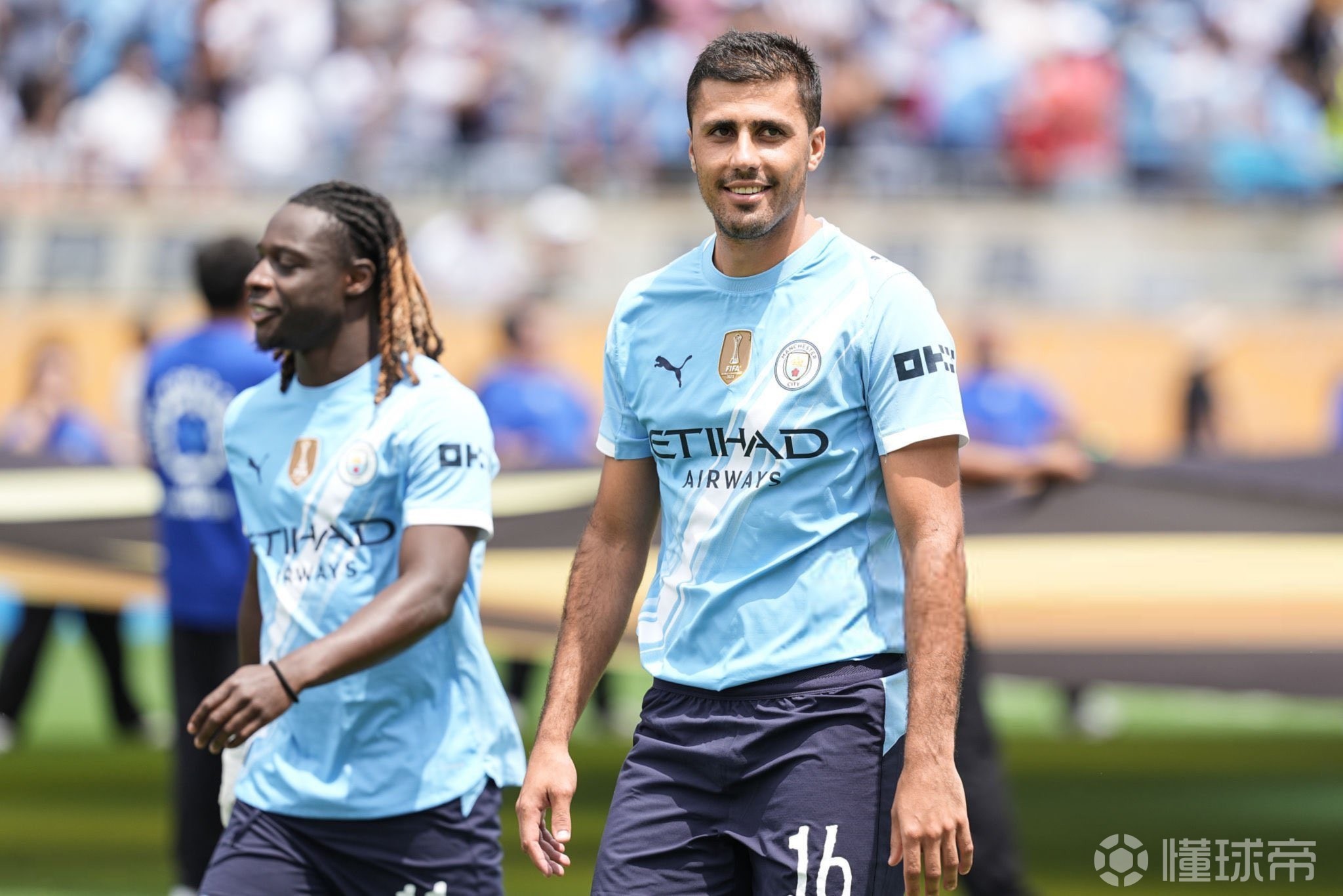 英媒：一名苏格兰球员膝盖受伤等待救护车近10小时，政府道歉