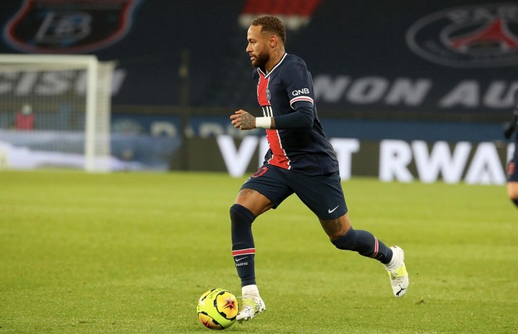 有消息称萨拉赫“很不高兴”，因为他不会在利物浦待满“六个月”。