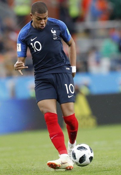 前英超名将佩特雷斯库患神秘疾病暴瘦30公斤尝试中药治疗