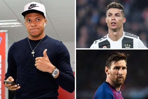 他回家了，回到了深爱的巴塞罗那