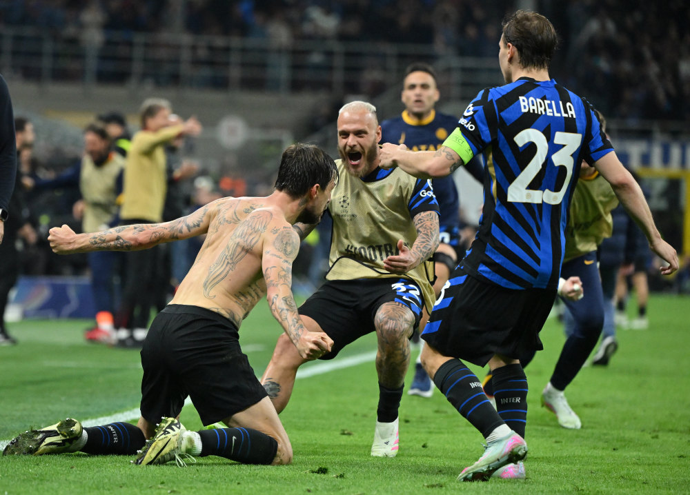 执教生涯意甲拿到1000分，斯帕莱蒂成历史第五人